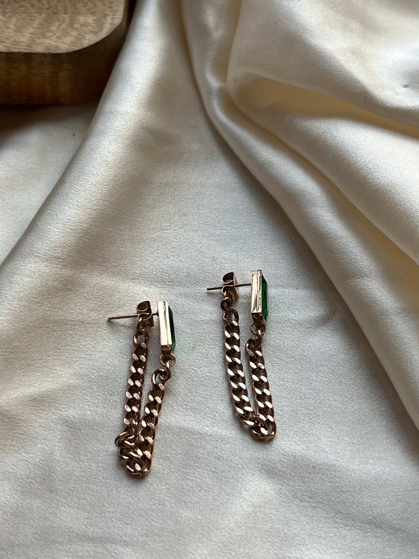 Stud Chain (Earring)