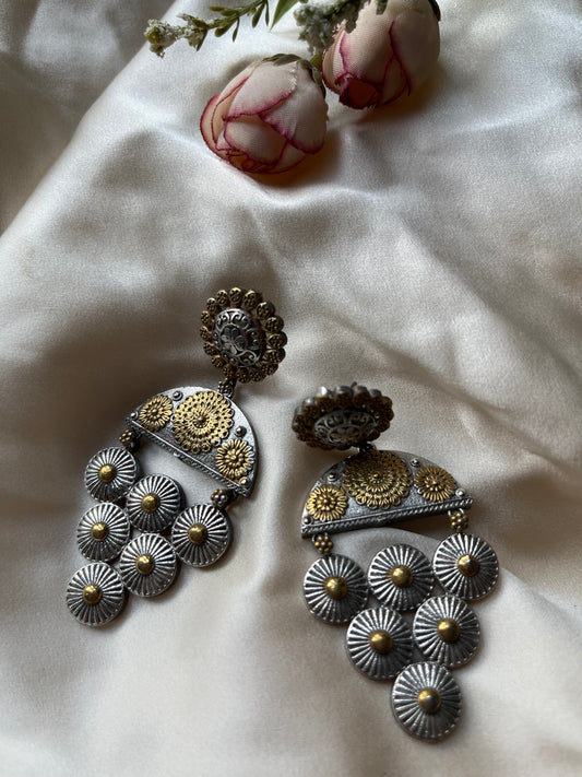 Dual Tone Dangling